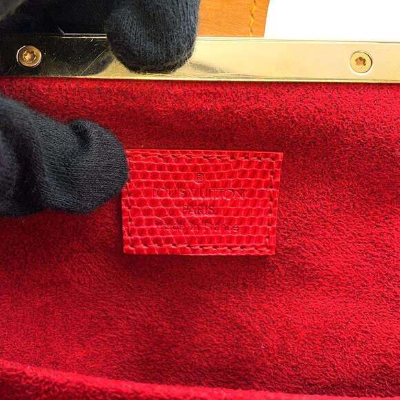 Louis Vuitton Cherry bag Monogram Cerises Lizard Sac Fermoir MM Murakami Exotic - Picture 14 of 16